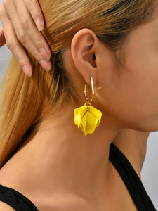 Petal Decor Earrings - Yellow