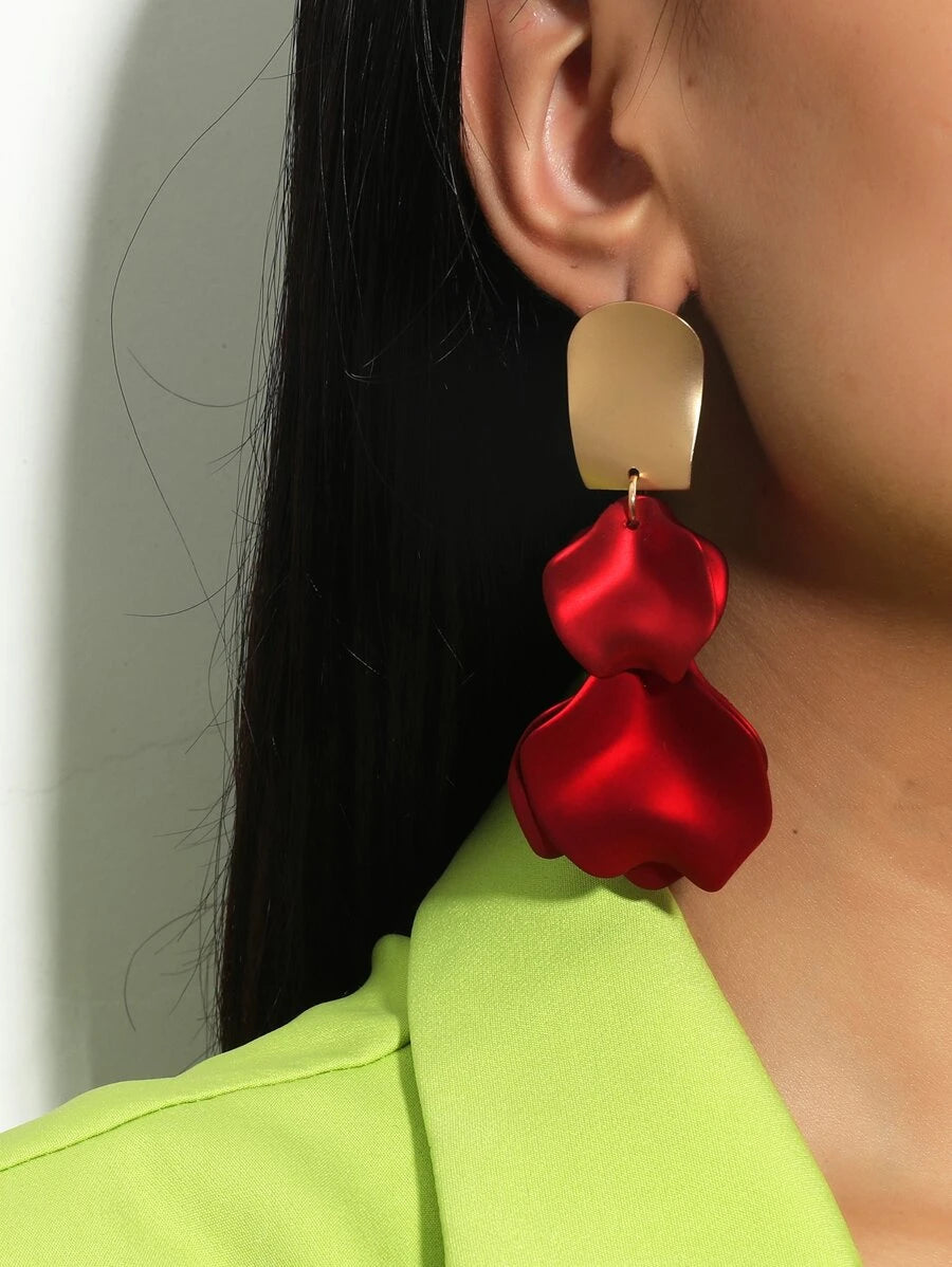 Petal Design Drop Earrings - Red